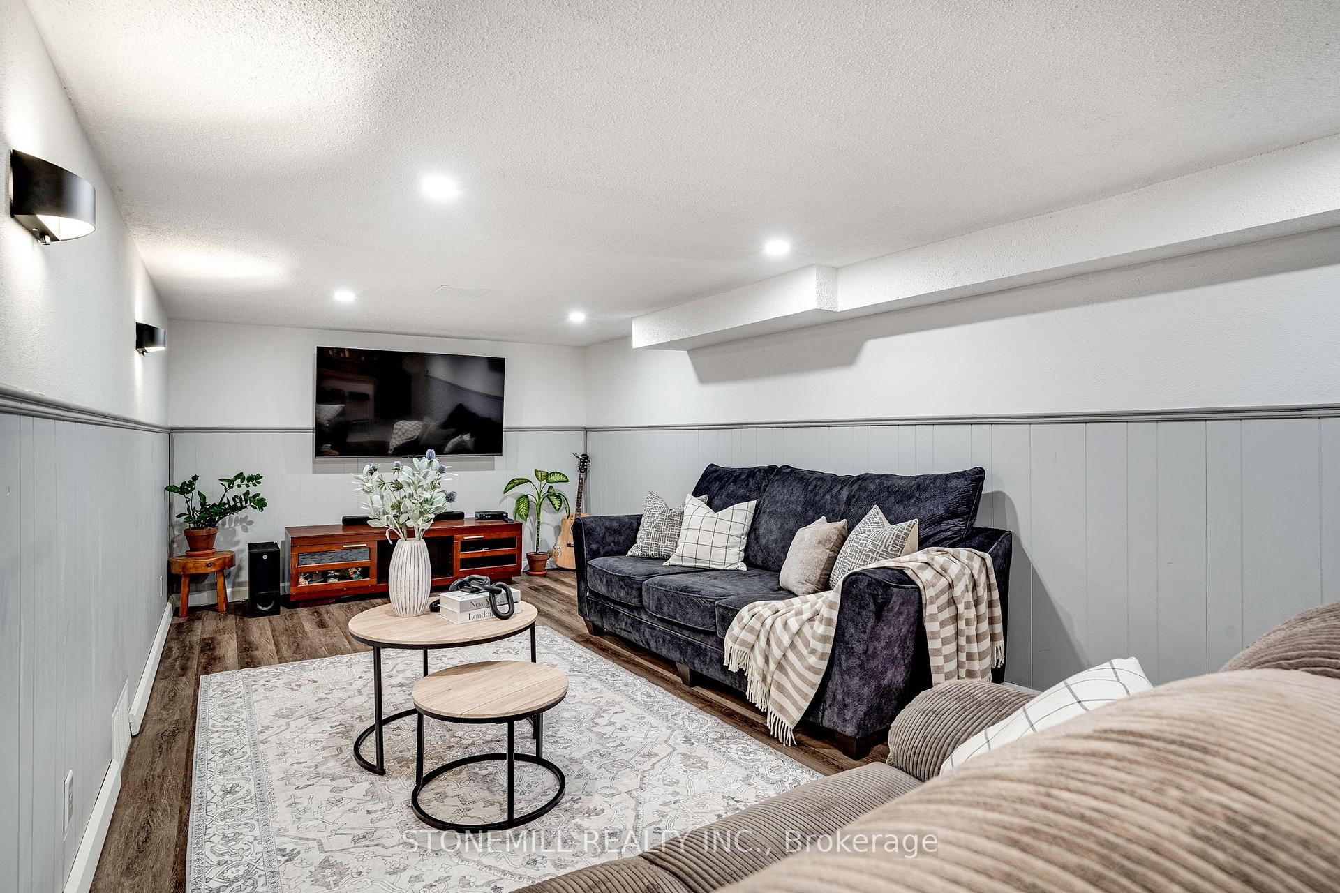 Photo 34 of 103 Adair Avenue S, Hamilton, Glenview — HOMEH