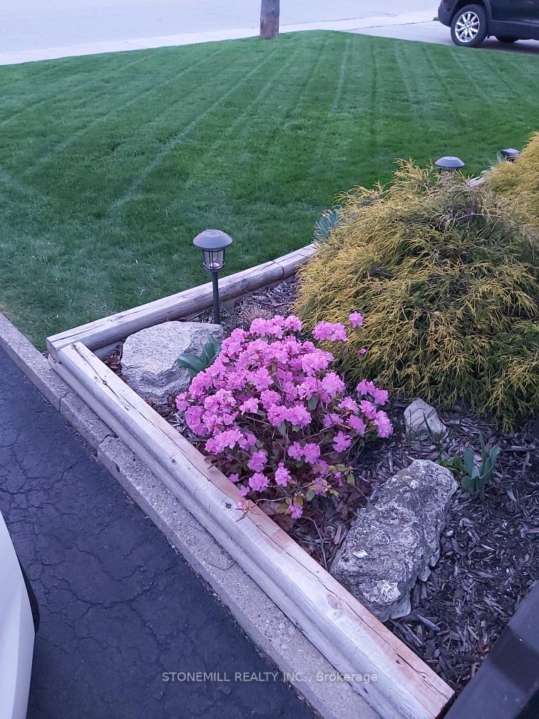 Photo 39 of 103 Adair Avenue S, Hamilton, Glenview — HOMEH