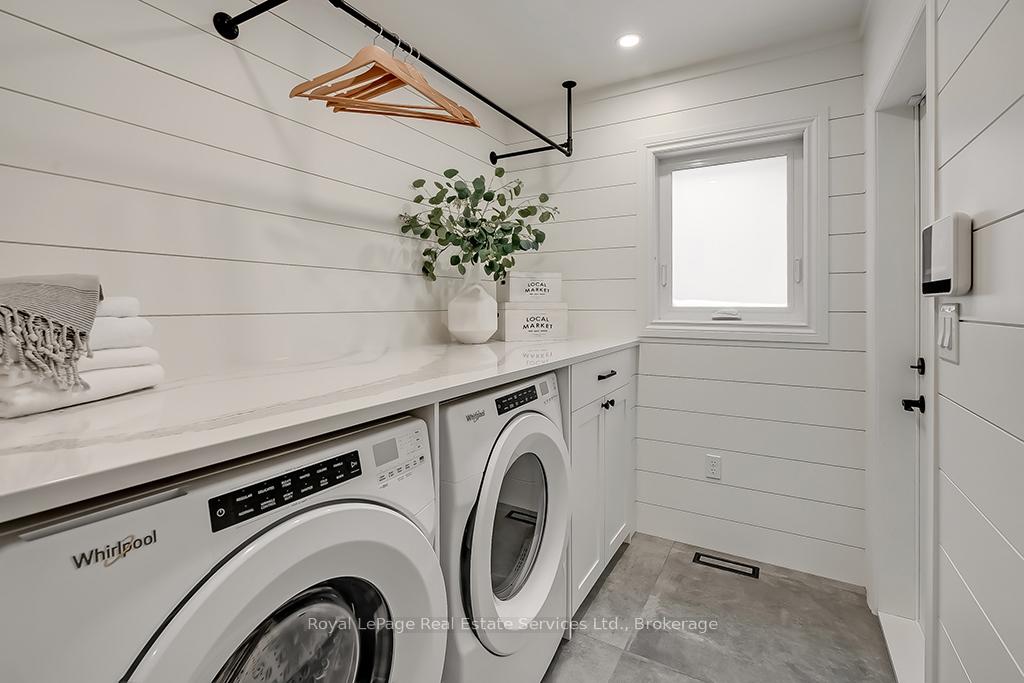Photo 18 of 59 Livingstone Drive, Hamilton, Dundas — HOMEH