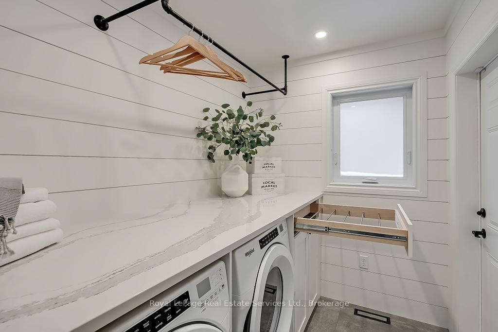 Photo 19 of 59 Livingstone Drive, Hamilton, Dundas — HOMEH