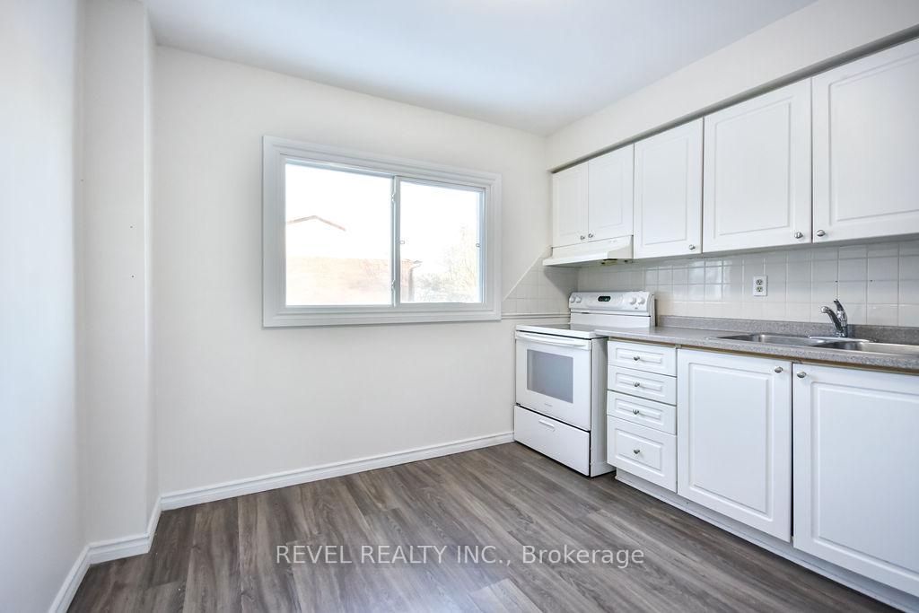 Photo 8 of Unit 61, 72 Adelaide Street, Barrie, Allandale — HOMEH
