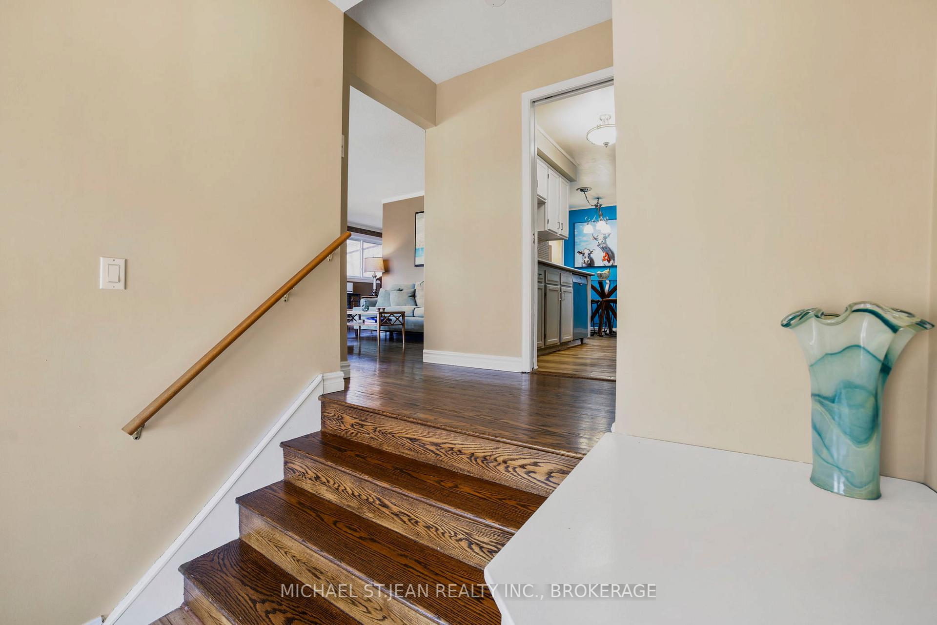 Photo 4 of 30 Yarmouth Court, Hamilton, Ainslie Wood — HOMEH
