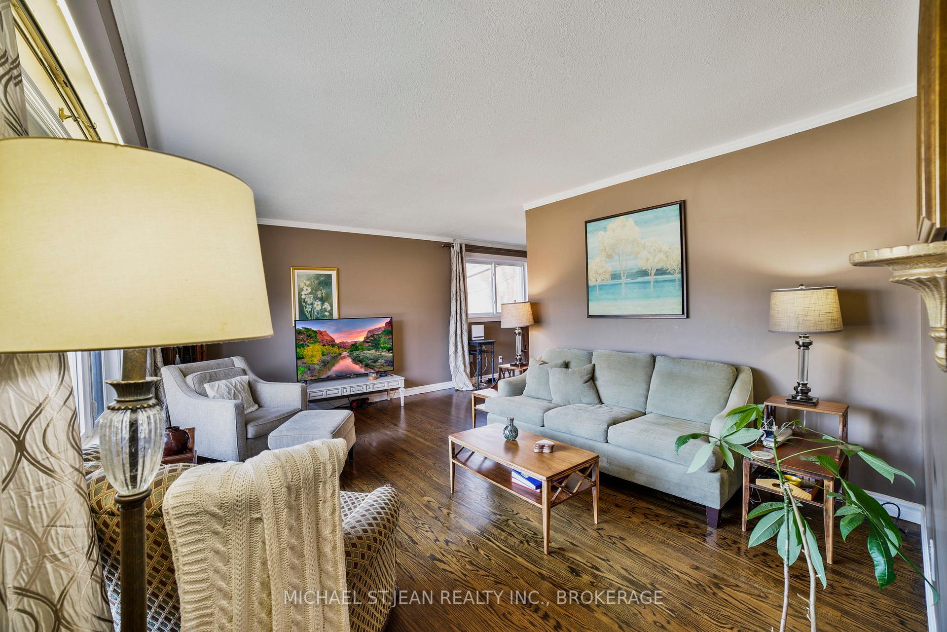Photo 6 of 30 Yarmouth Court, Hamilton, Ainslie Wood — HOMEH