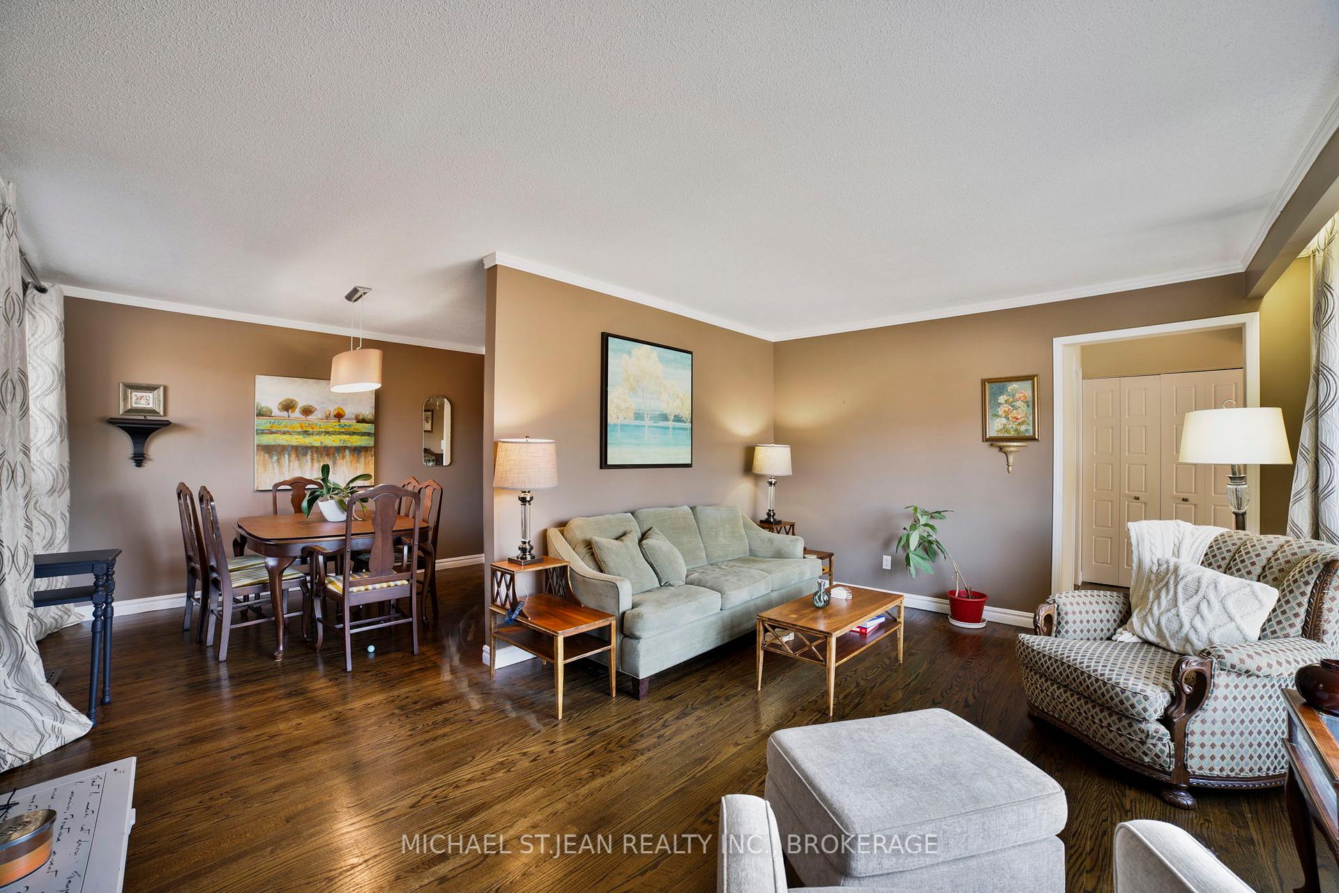 Photo 8 of 30 Yarmouth Court, Hamilton, Ainslie Wood — HOMEH