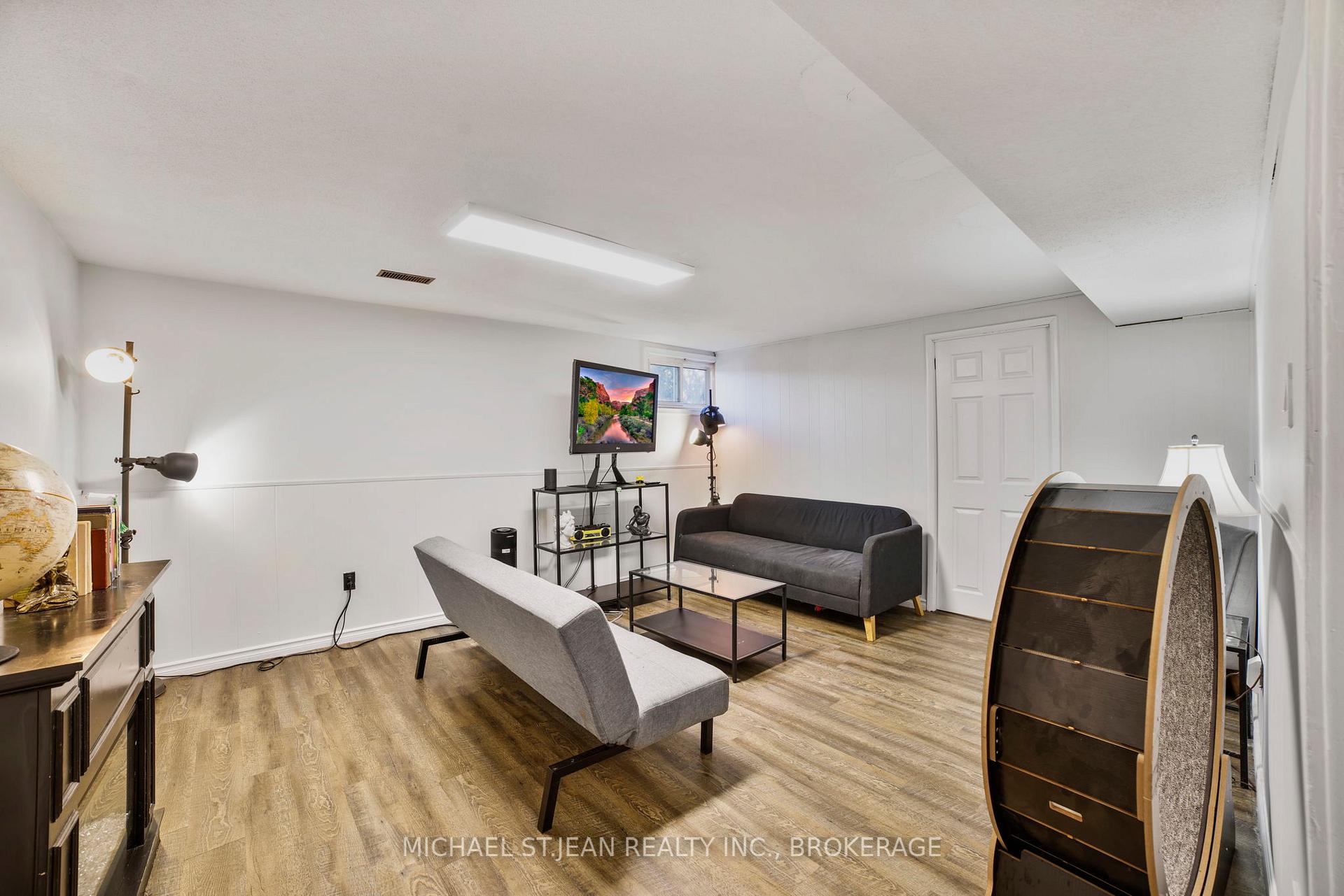 Photo 32 of 30 Yarmouth Court, Hamilton, Ainslie Wood — HOMEH