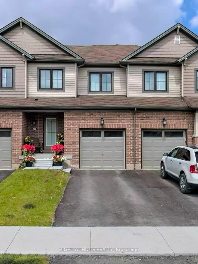 Photo 1 of 114 Bradshaw Drive, Hamilton, Stoney Creek Mountain — HOMEH