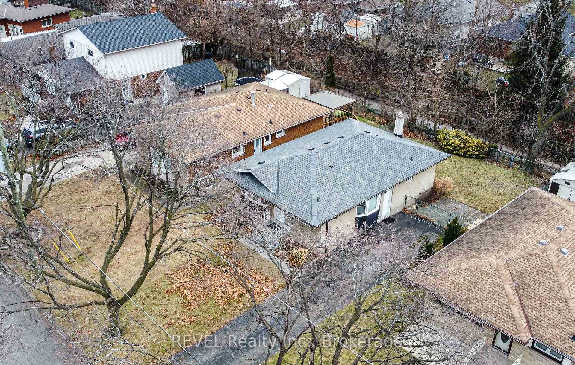 Photo 22 of 58 Highcourt Crescent, St. Catharines, Vine/Linwell — HOMEH