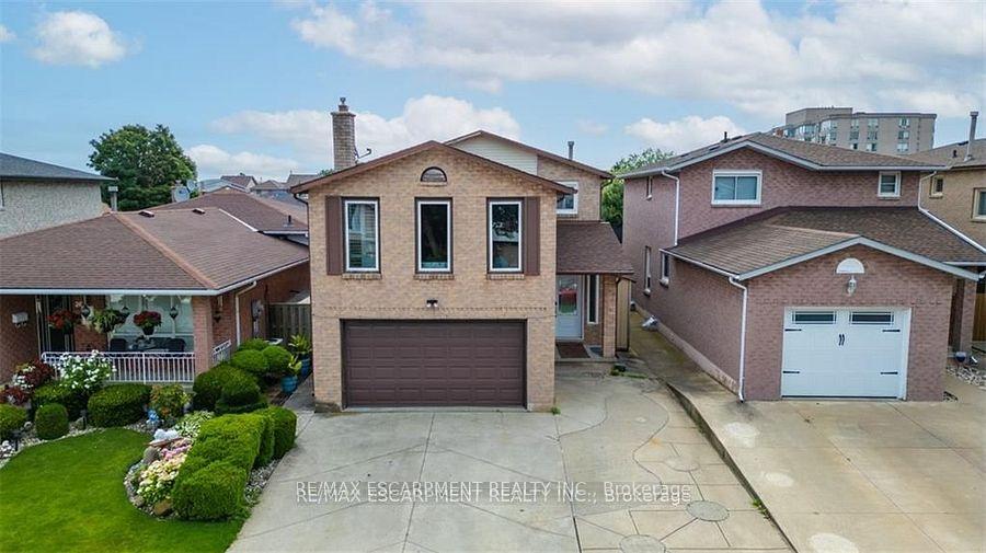Photo 2 of 24 Spartan Avenue, Hamilton, Stoney Creek — HOMEH