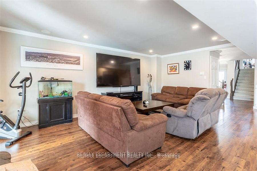 Photo 14 of 24 Spartan Avenue, Hamilton, Stoney Creek — HOMEH