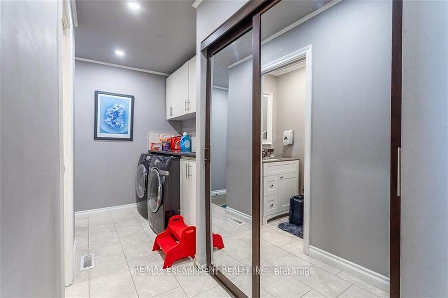Photo 16 of 24 Spartan Avenue, Hamilton, Stoney Creek — HOMEH