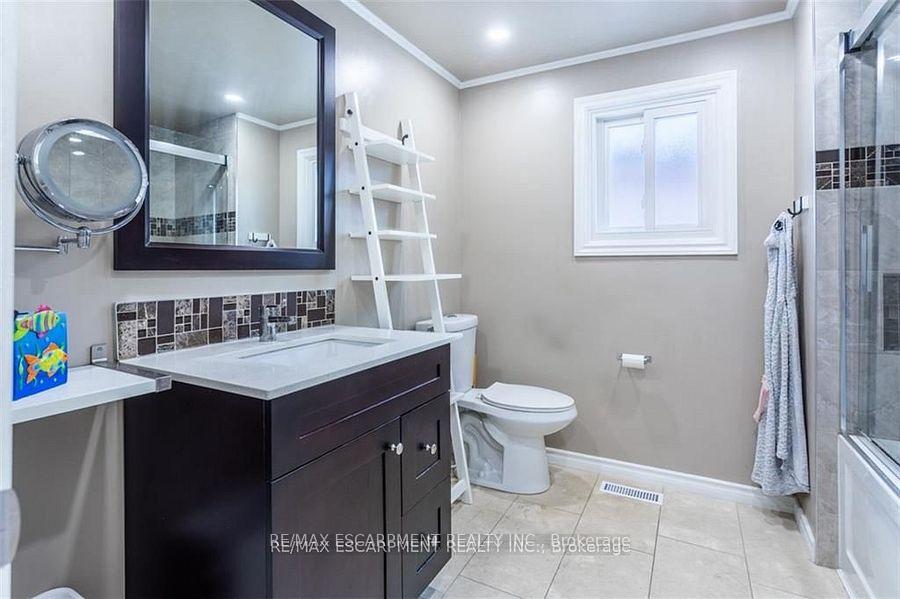 Photo 25 of 24 Spartan Avenue, Hamilton, Stoney Creek — HOMEH