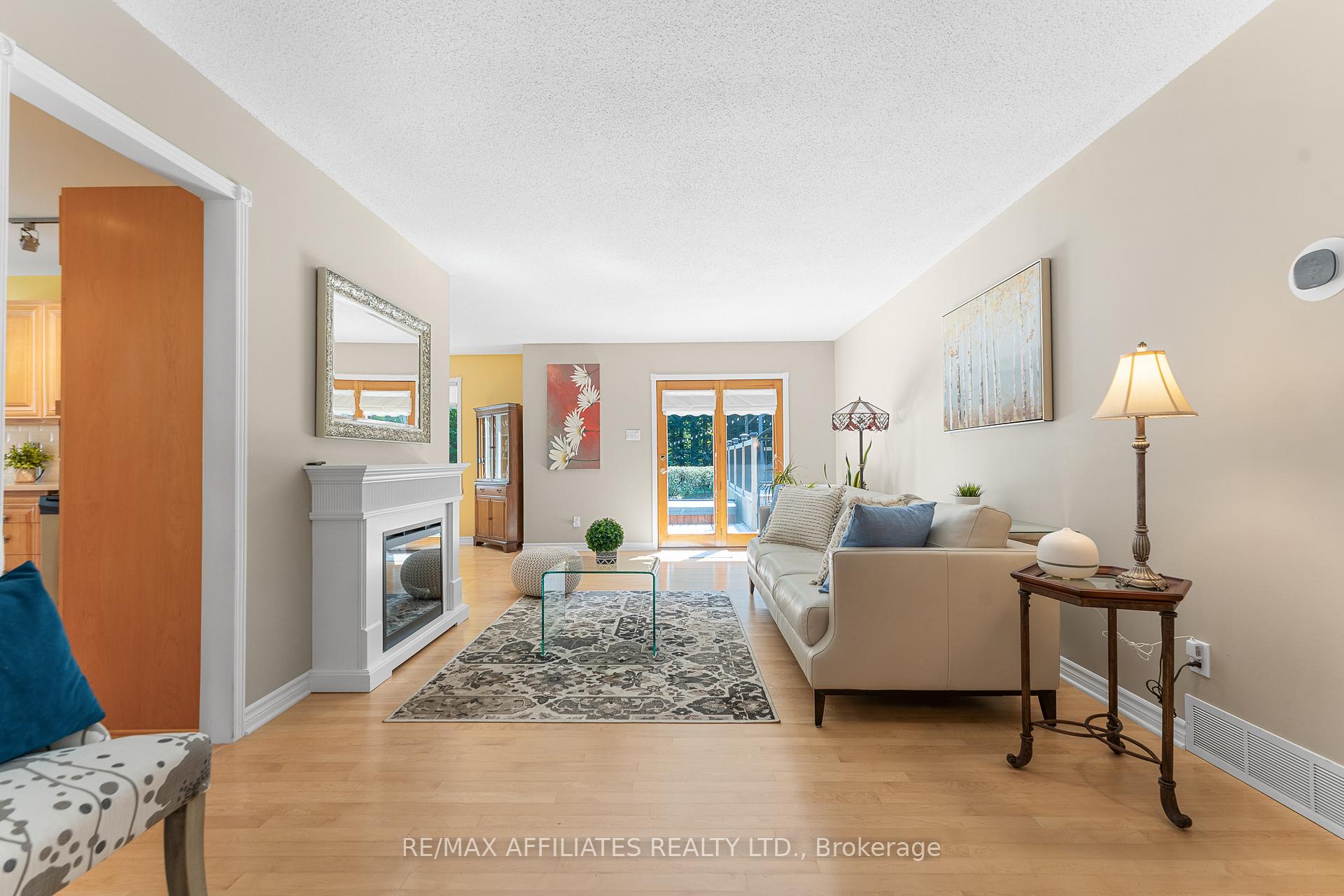 Photo 6 of 355 Riverwood Drive, Ottawa, Woodlawn/Maclarens Landing/Kilmaurs — HOMEH