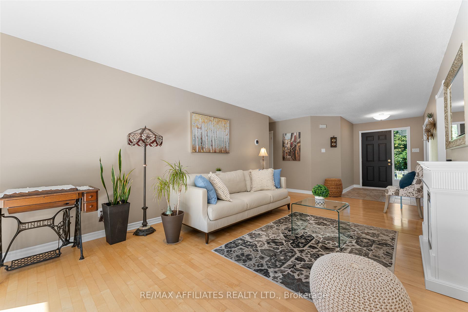 Photo 7 of 355 Riverwood Drive, Ottawa, Woodlawn/Maclarens Landing/Kilmaurs — HOMEH