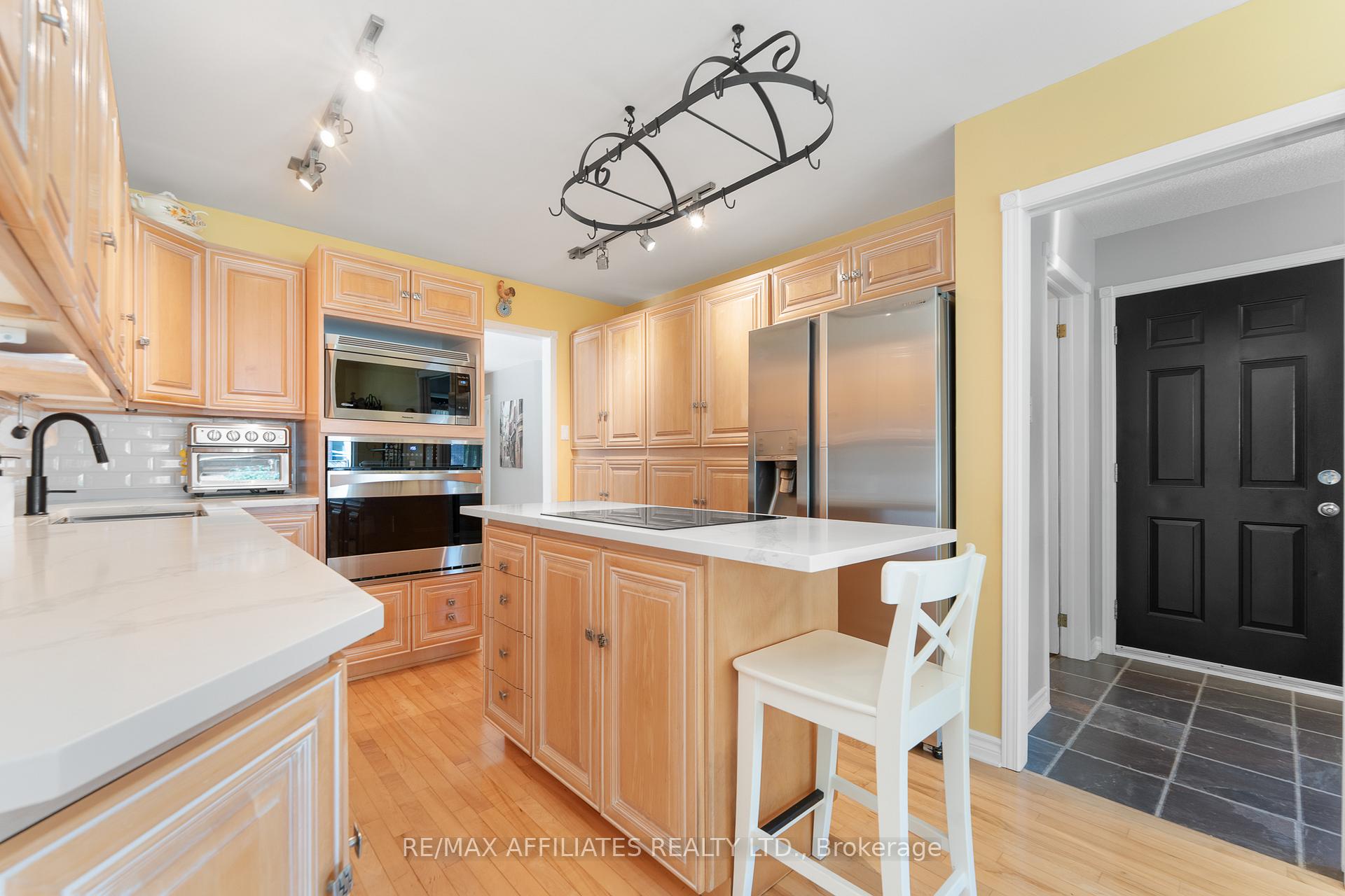 Photo 15 of 355 Riverwood Drive, Ottawa, Woodlawn/Maclarens Landing/Kilmaurs — HOMEH