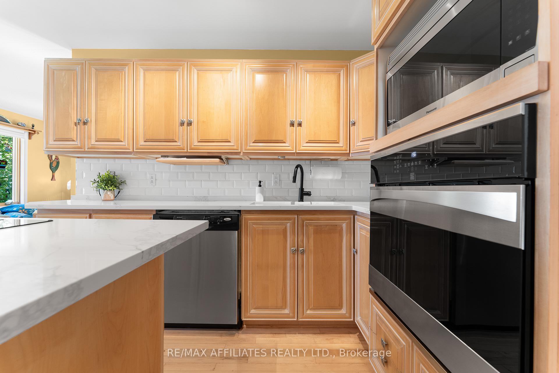 Photo 19 of 355 Riverwood Drive, Ottawa, Woodlawn/Maclarens Landing/Kilmaurs — HOMEH