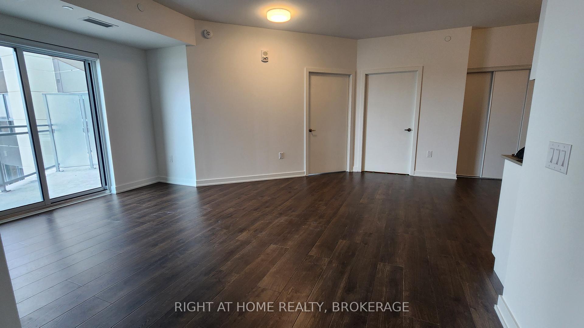 Photo 6 of Unit 907, 56 Lakeside Terrace, Barrie, Little Lake — HOMEH