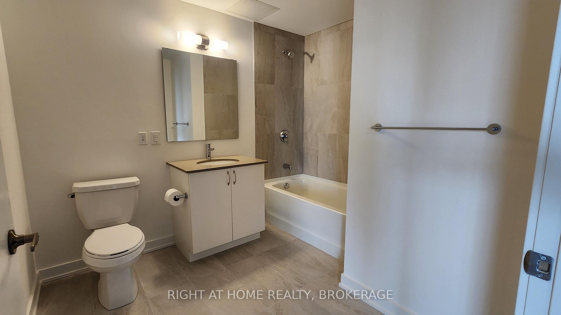 Photo 12 of Unit 907, 56 Lakeside Terrace, Barrie, Little Lake — HOMEH