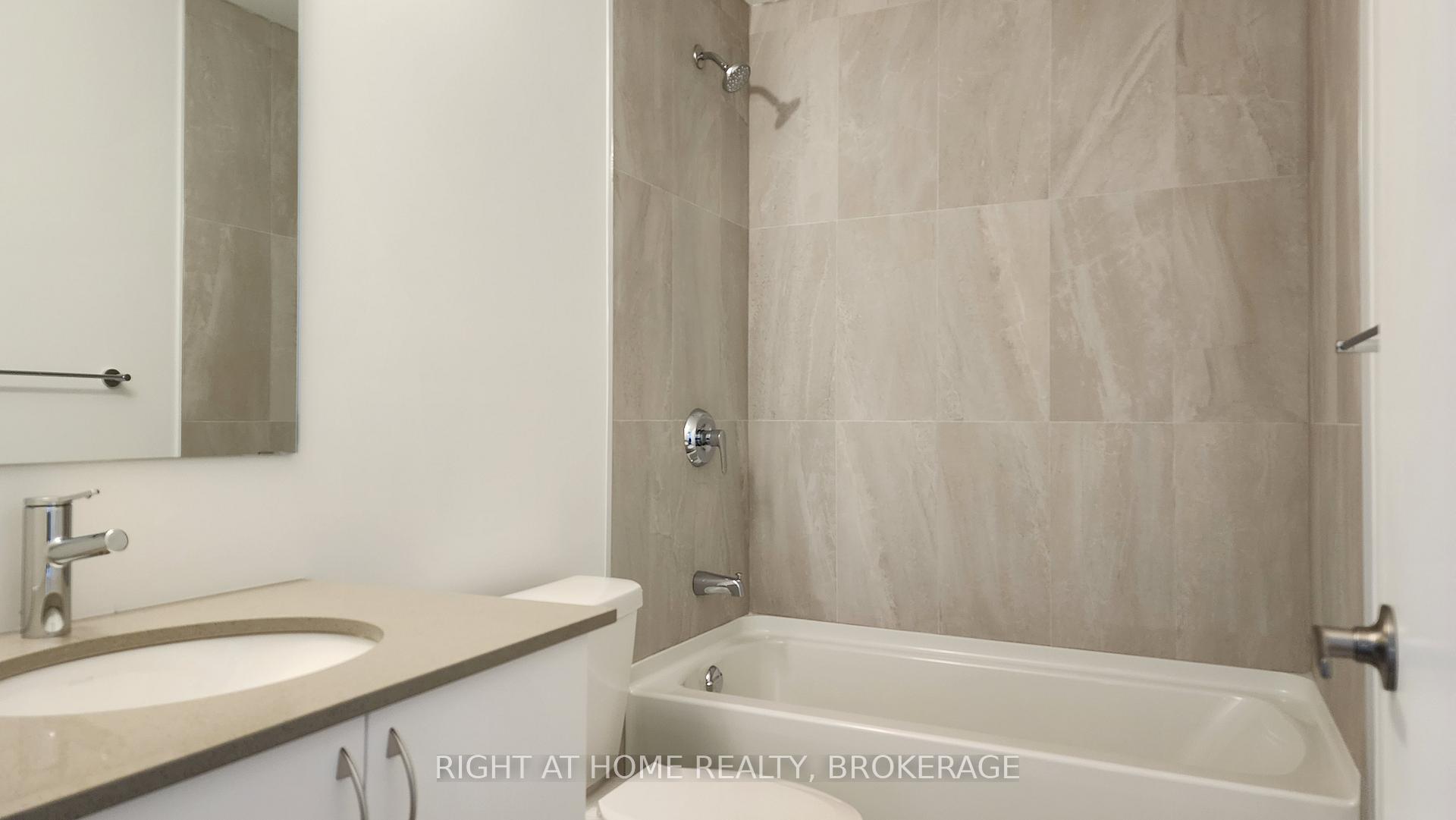 Photo 15 of Unit 907, 56 Lakeside Terrace, Barrie, Little Lake — HOMEH