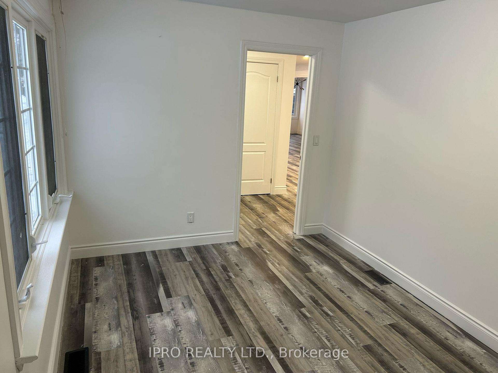 Photo 8 of 133 Corman Avenue, Hamilton, Stoney Creek — HOMEH
