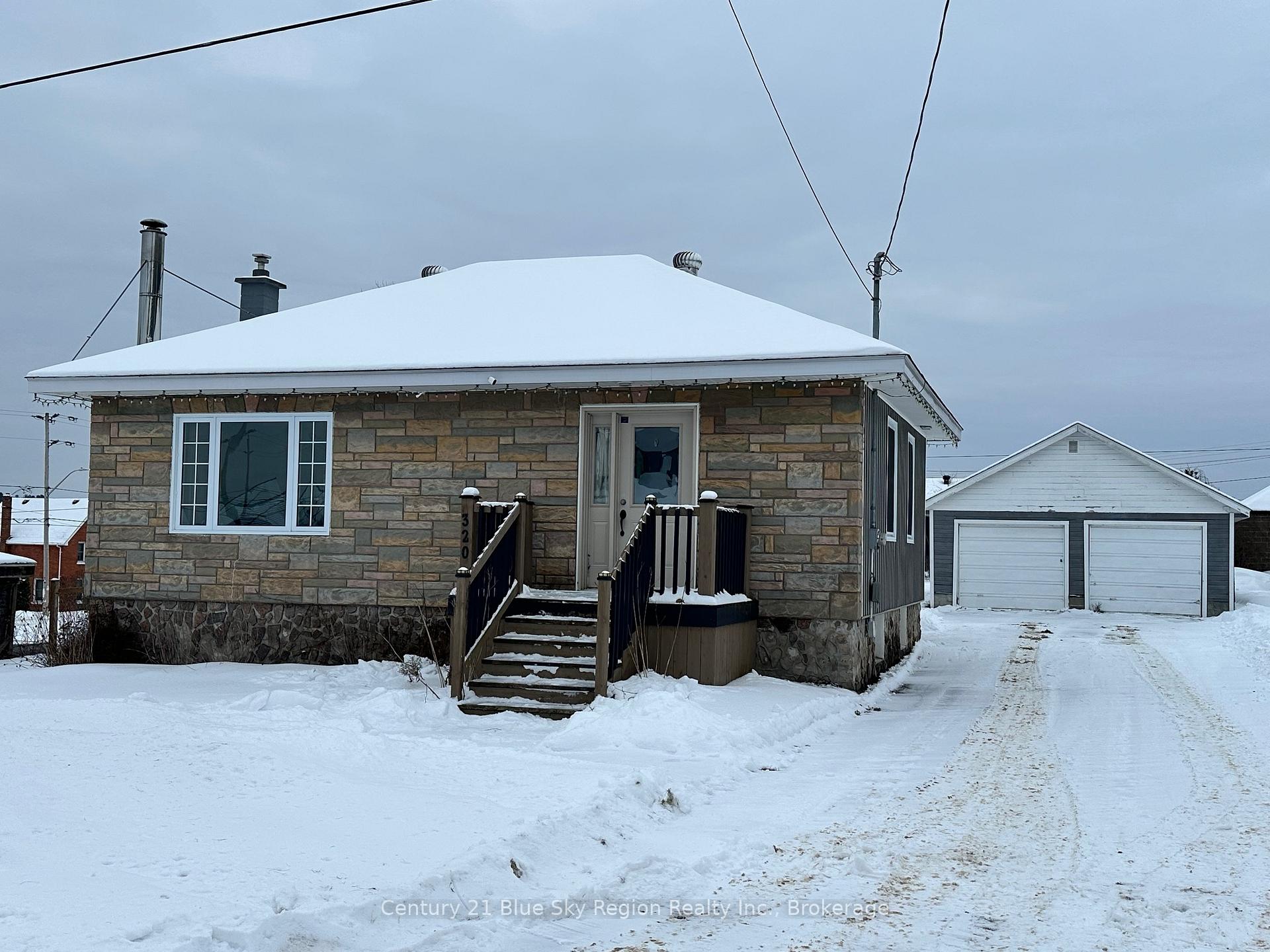 Photo 1 of 320 Fourth Street, Mattawa — HOMEH