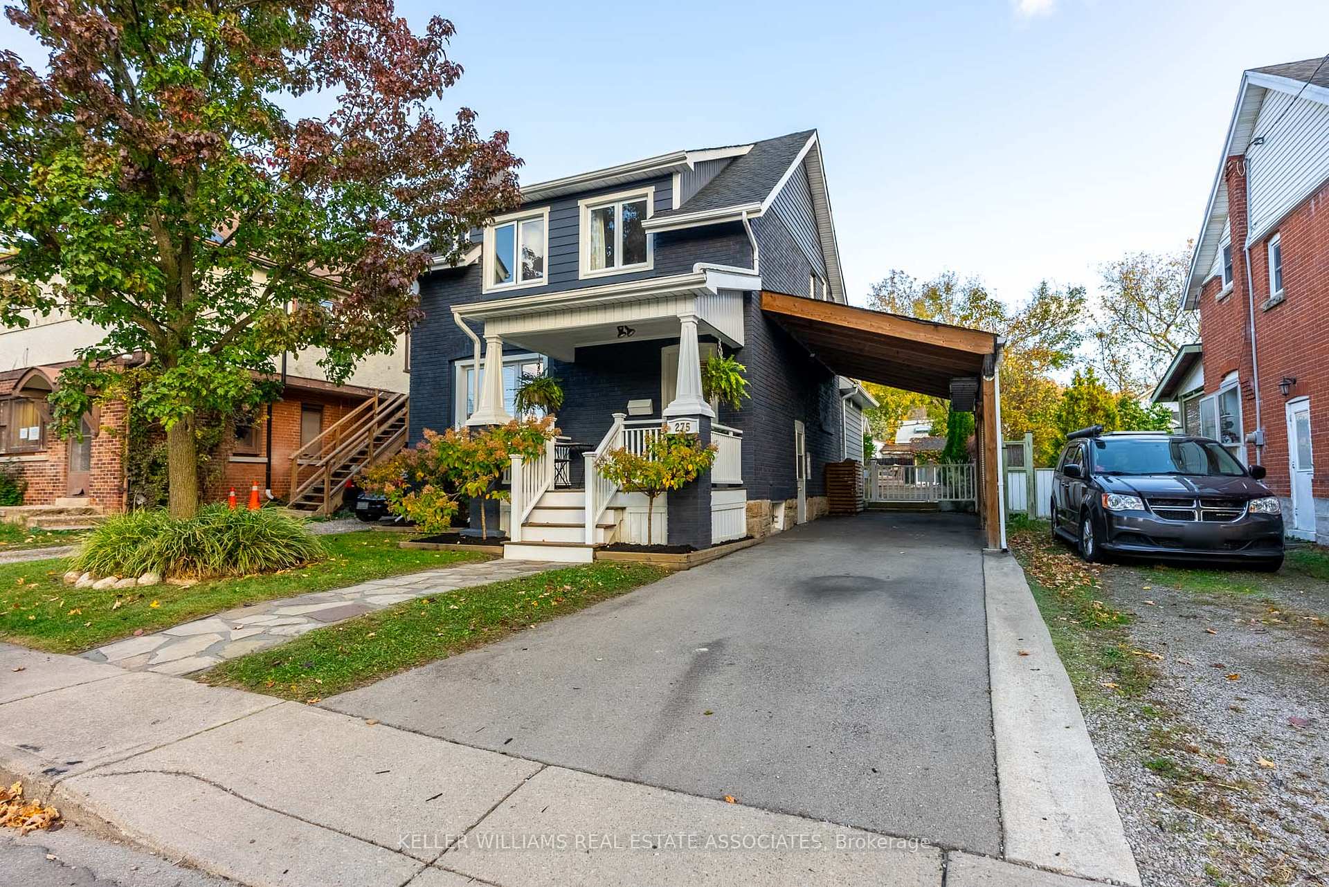 Photo 2 of 275 Macnab Street, Hamilton, Dundas — HOMEH