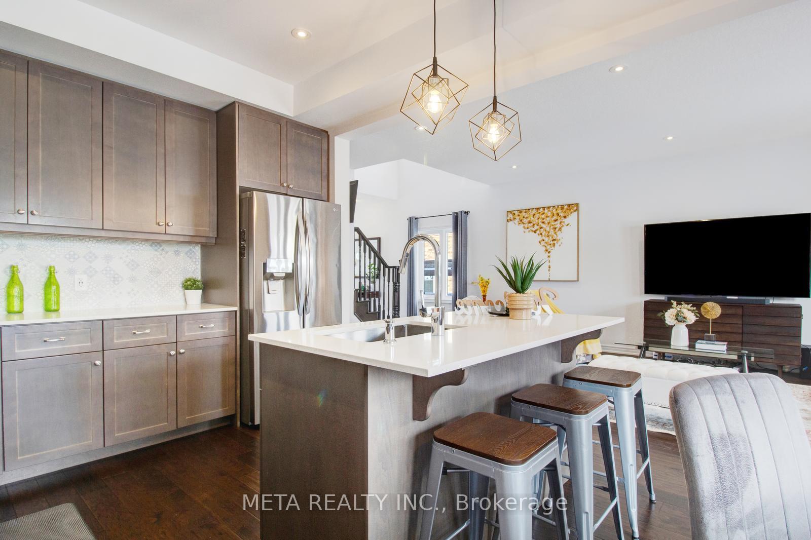 Photo 15 of 16 Escarpment Drive, Hamilton, Stoney Creek — HOMEH