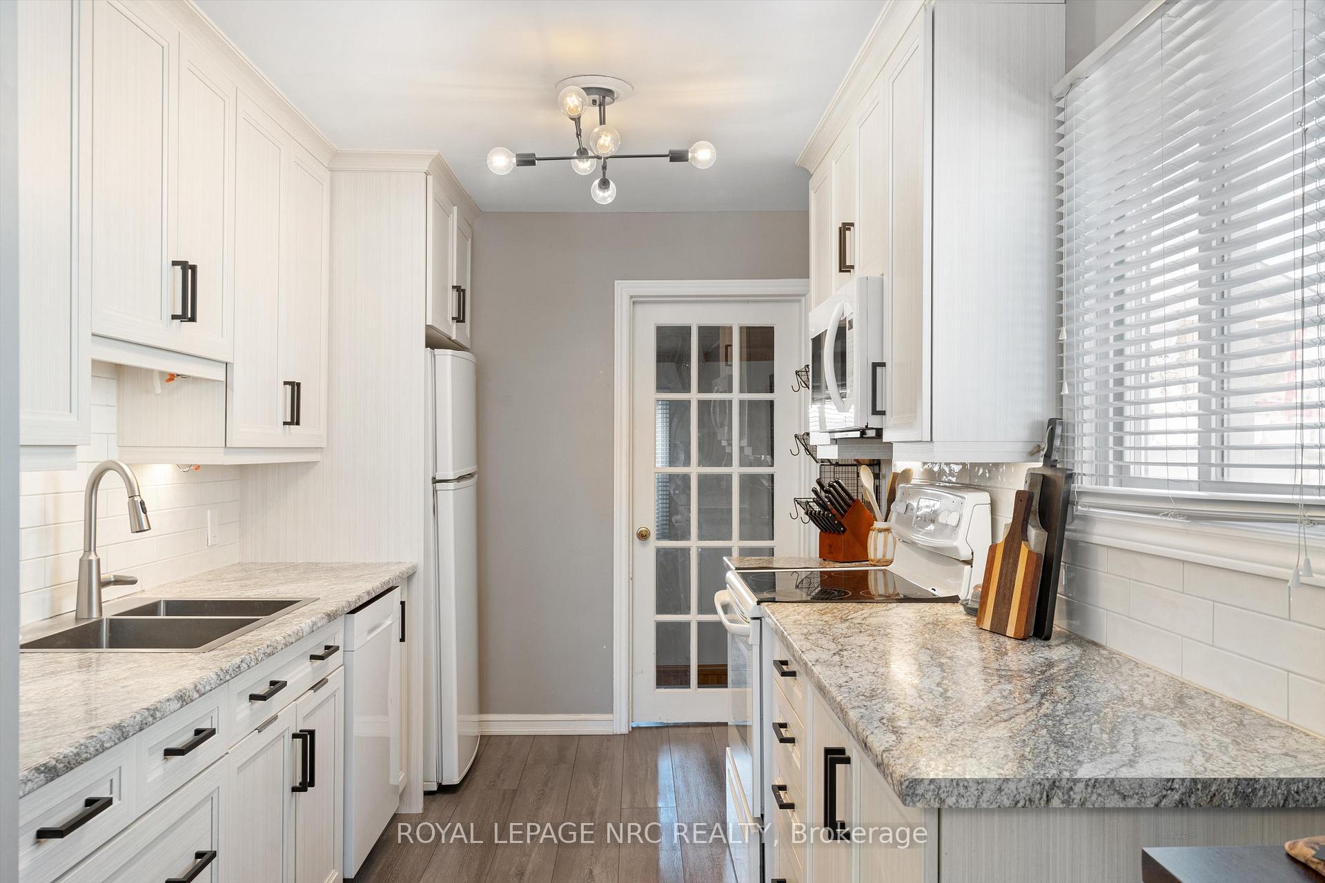 Photo 9 of 31 Sherbourne Street, St. Catharines, Facer — HOMEH