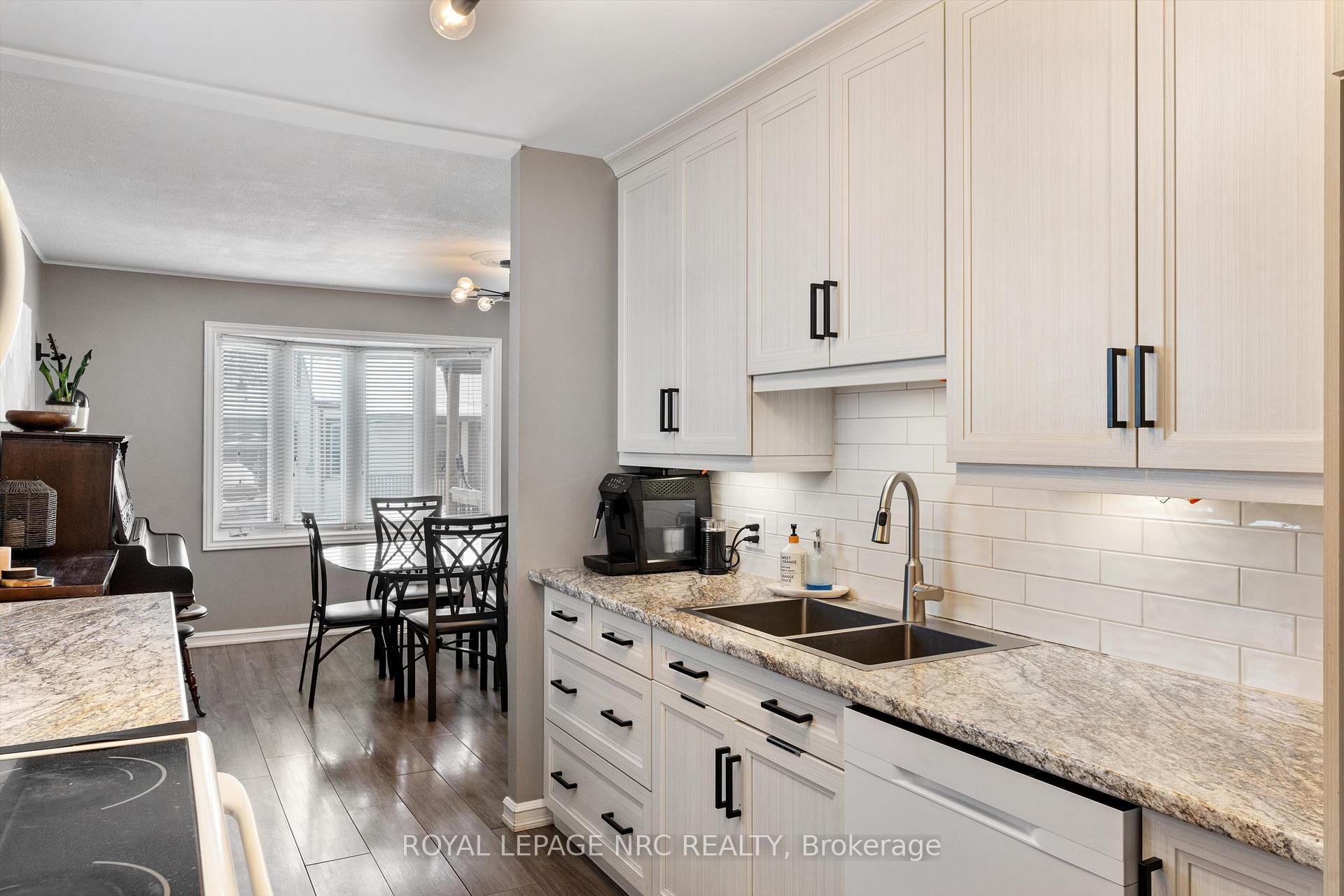 Photo 10 of 31 Sherbourne Street, St. Catharines, Facer — HOMEH