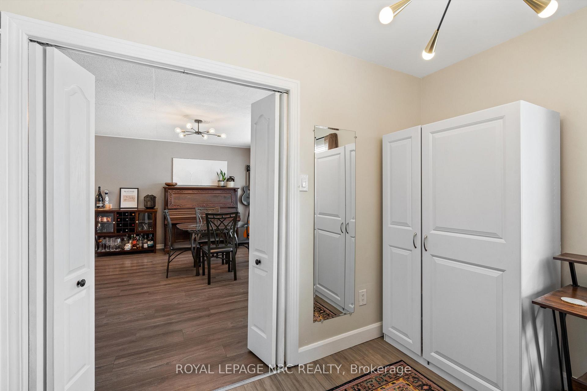 Photo 13 of 31 Sherbourne Street, St. Catharines, Facer — HOMEH