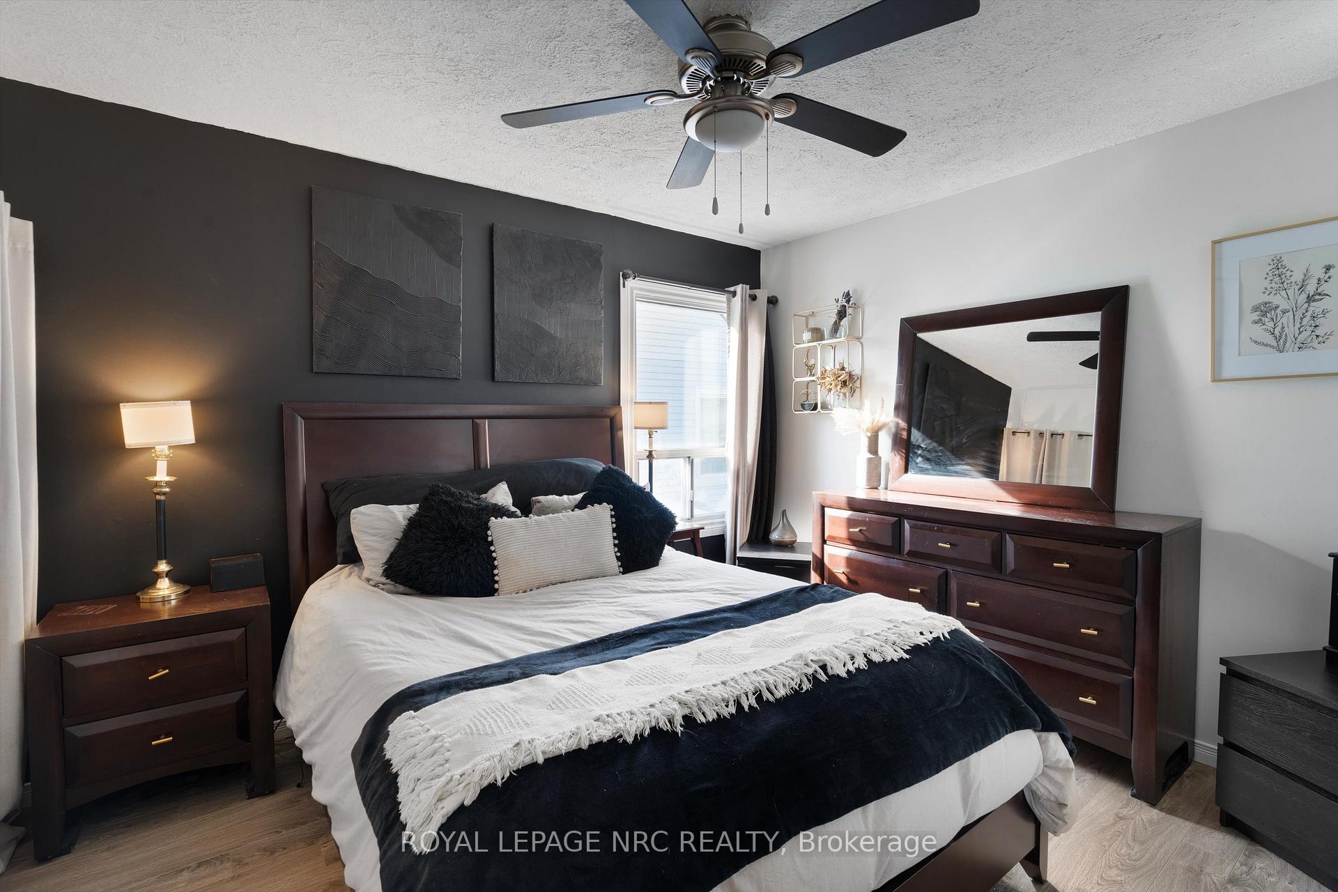 Photo 16 of 31 Sherbourne Street, St. Catharines, Facer — HOMEH