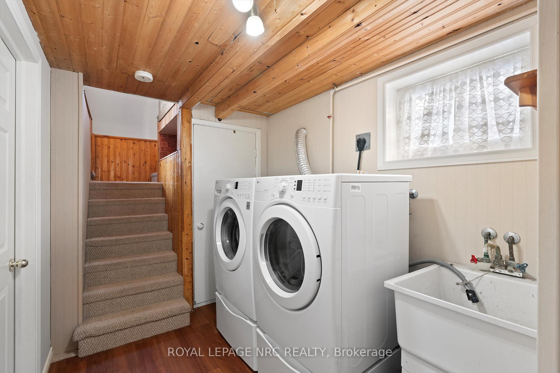 Photo 22 of 31 Sherbourne Street, St. Catharines, Facer — HOMEH