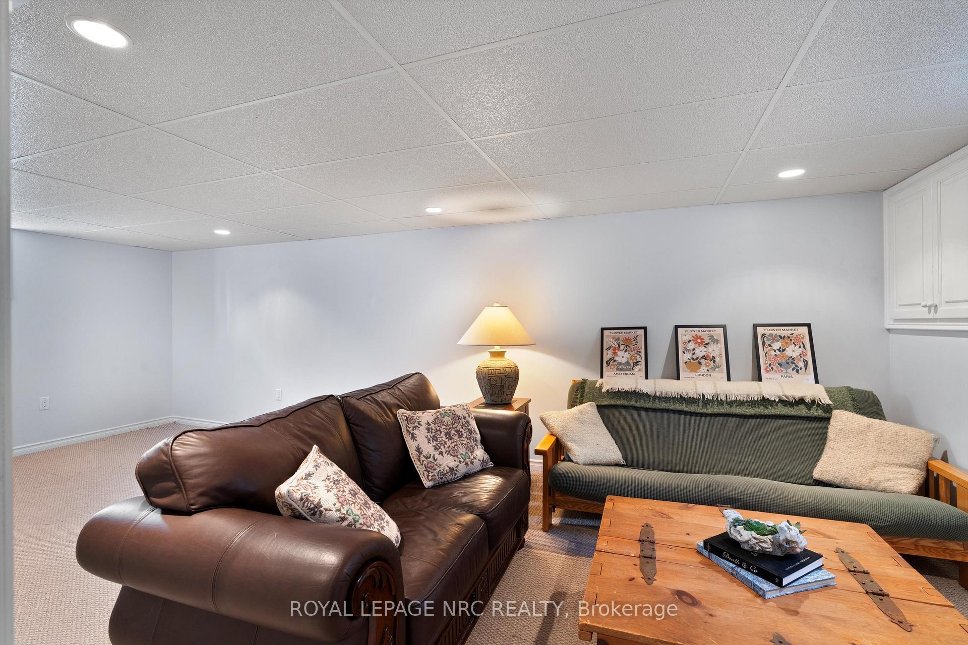 Photo 28 of 31 Sherbourne Street, St. Catharines, Facer — HOMEH