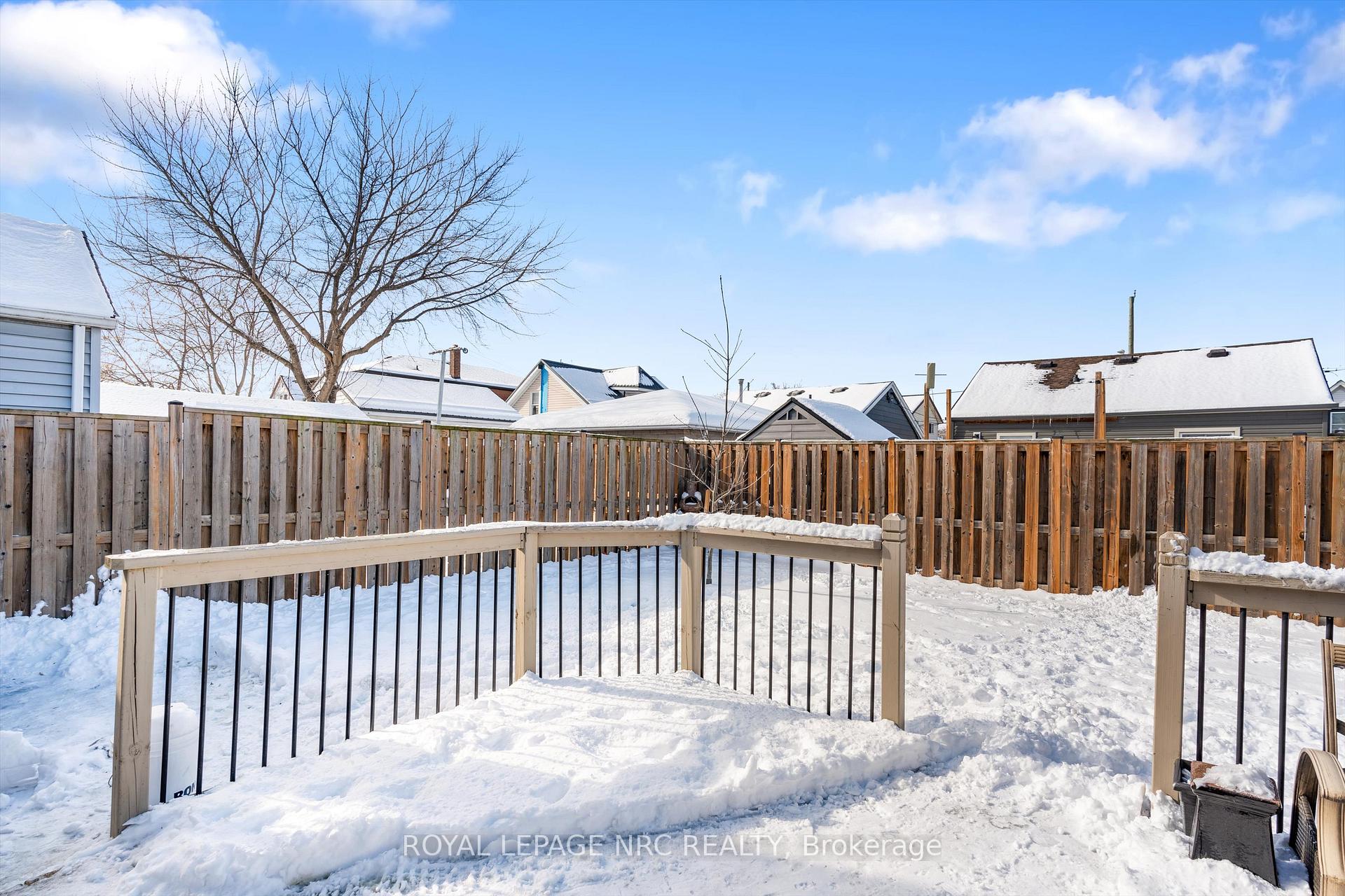 Photo 30 of 31 Sherbourne Street, St. Catharines, Facer — HOMEH