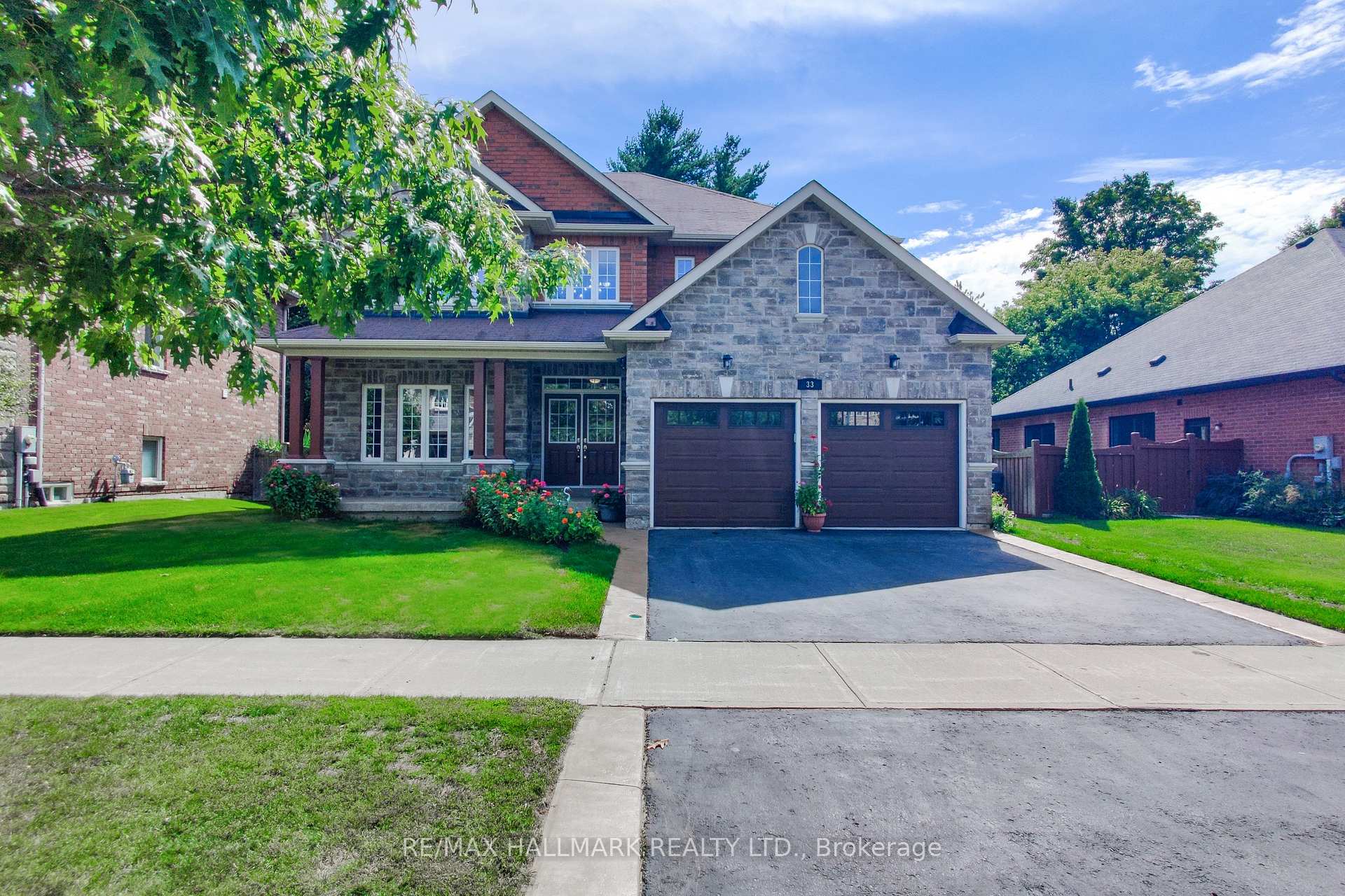 Photo 1 of 33 Borland Crescent, Caledon, Caledon East — HOMEH