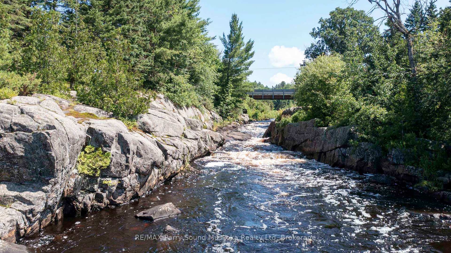 Photo 7 of 126 Broadbent Road, McKellar — HOMEH