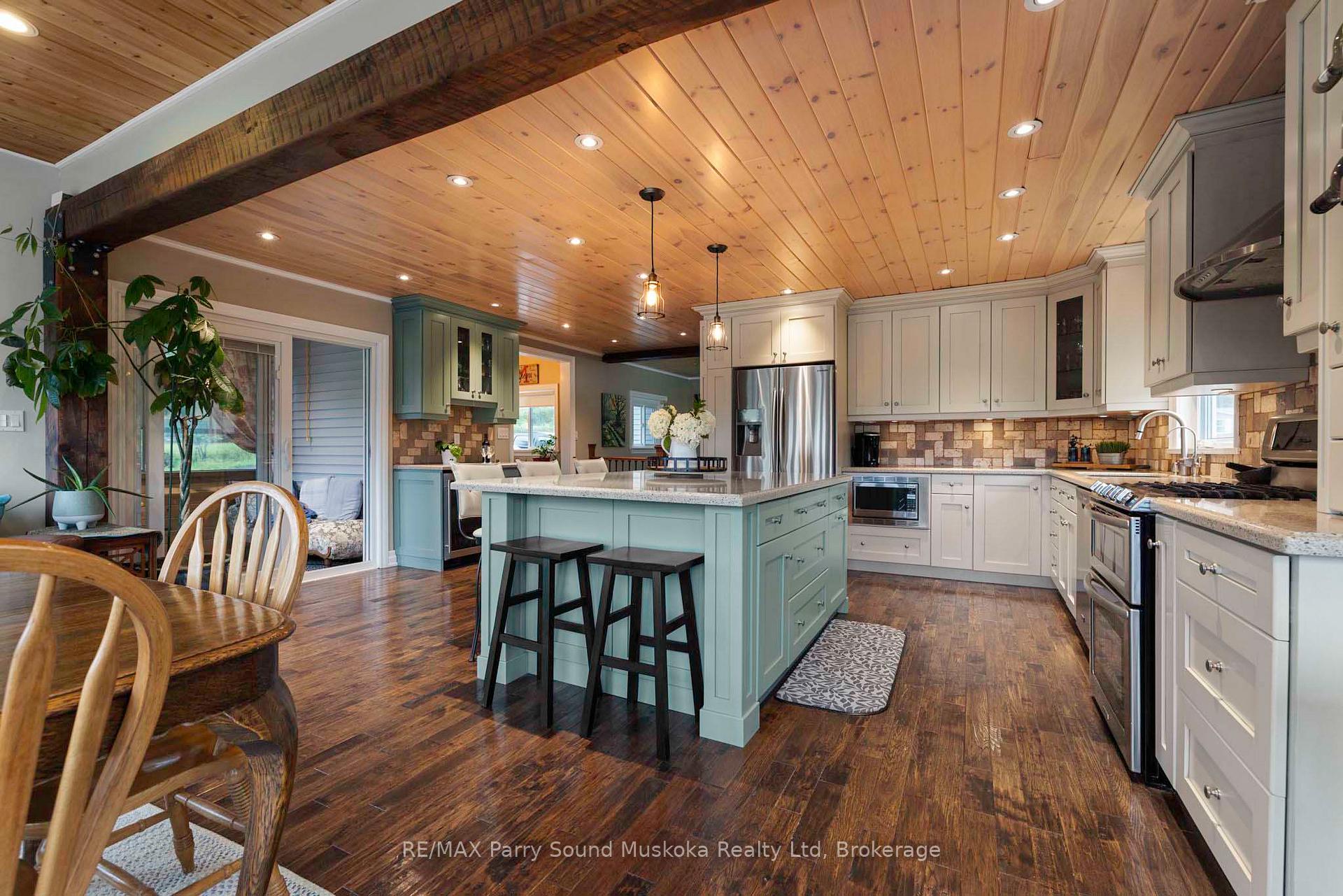 Photo 12 of 126 Broadbent Road, McKellar — HOMEH