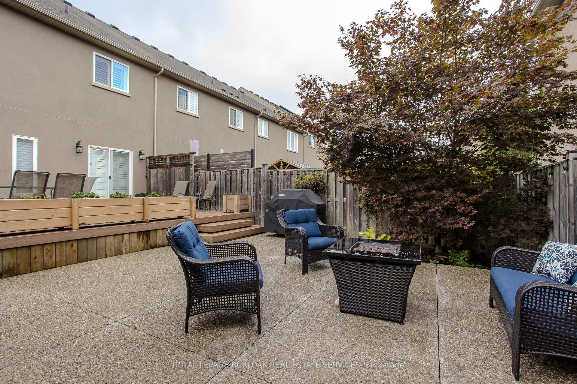 Photo 4 of 68 Mosaic Drive, Hamilton, Waterdown — HOMEH