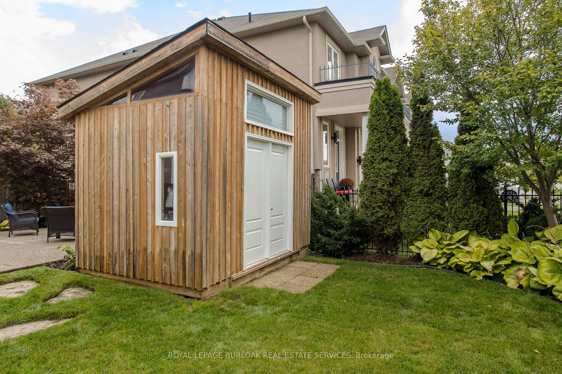 Photo 7 of 68 Mosaic Drive, Hamilton, Waterdown — HOMEH