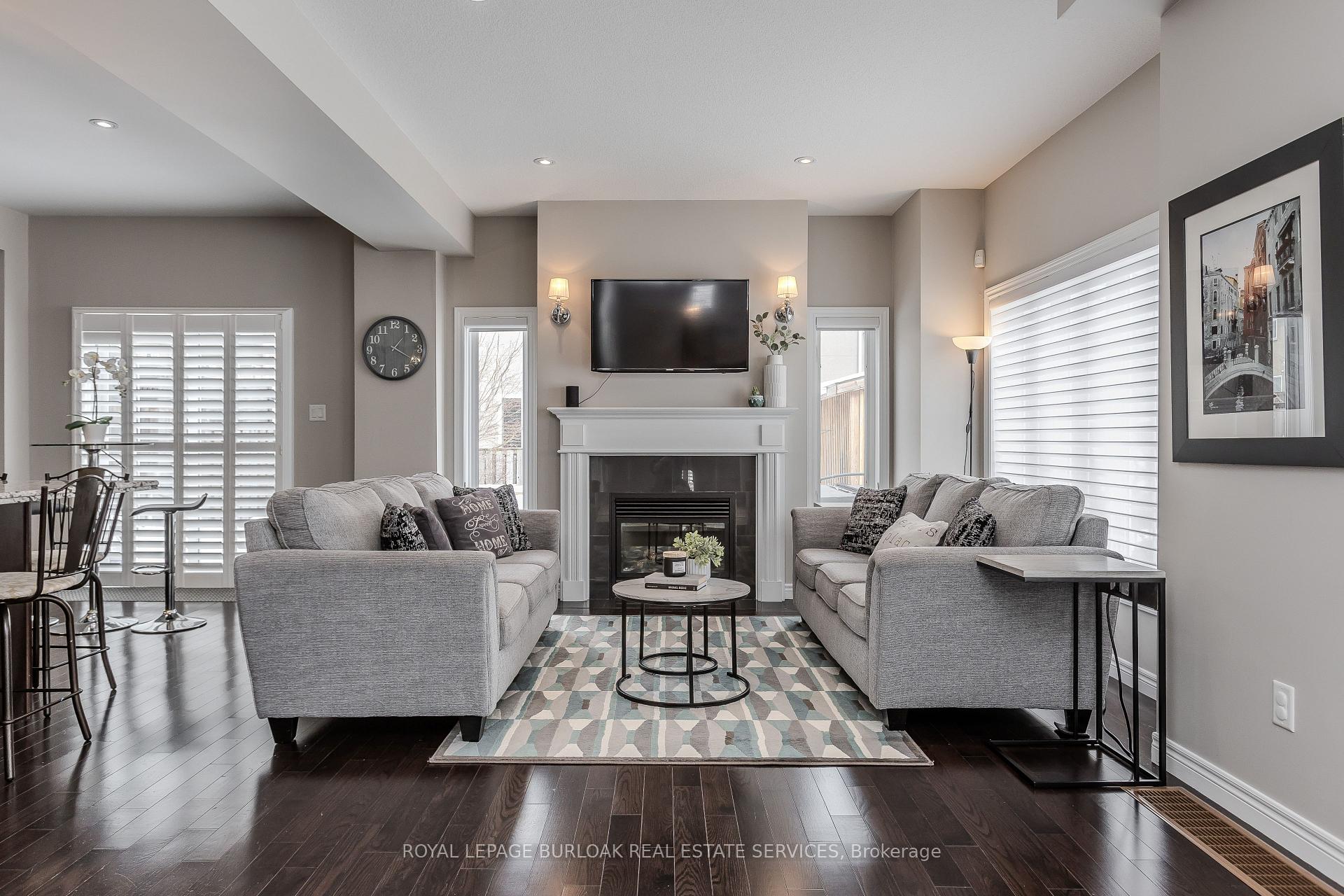 Photo 9 of 68 Mosaic Drive, Hamilton, Waterdown — HOMEH