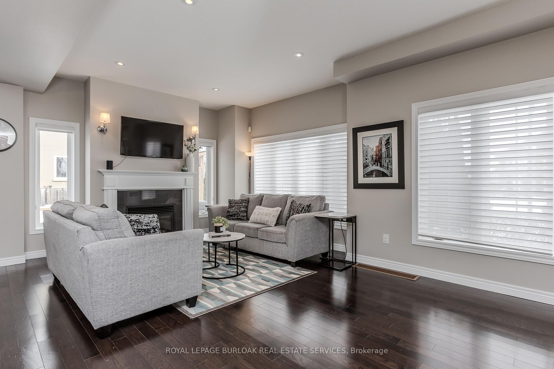 Photo 11 of 68 Mosaic Drive, Hamilton, Waterdown — HOMEH