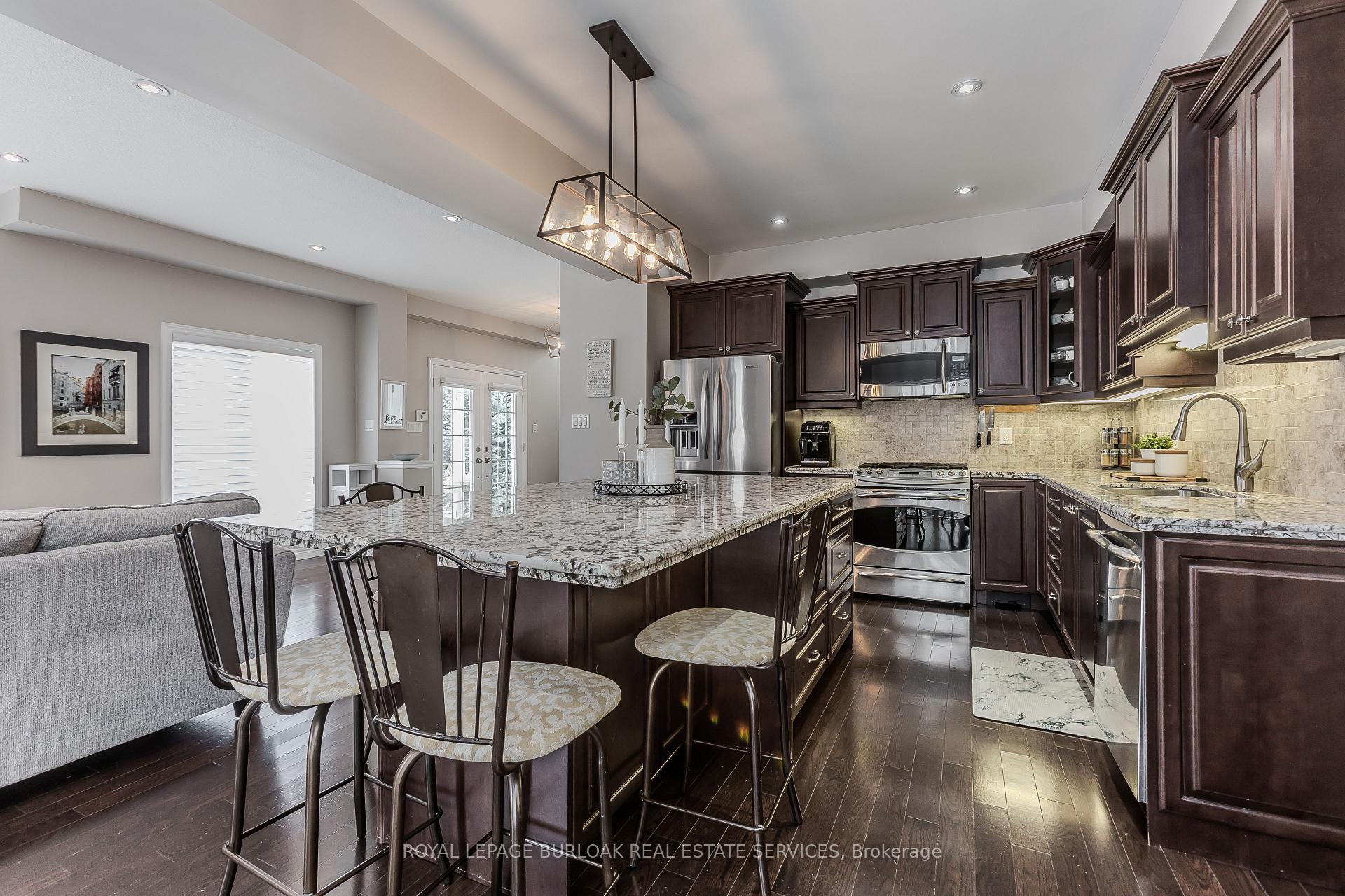 Photo 15 of 68 Mosaic Drive, Hamilton, Waterdown — HOMEH