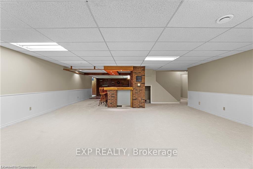 Photo 33 of 87 Third Road E, Hamilton, Stoney Creek — HOMEH