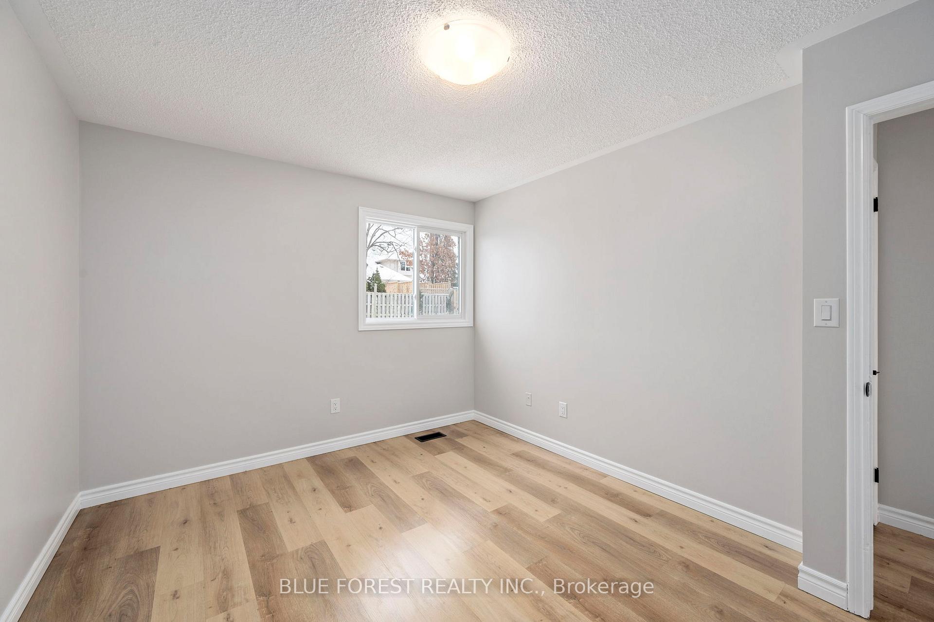 Photo 15 of 69 Park Avenue, St. Thomas — HOMEH