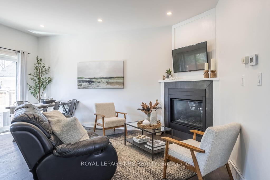 Photo 10 of 20 Jubilee Drive, St. Catharines, Carlton/Bunting — HOMEH
