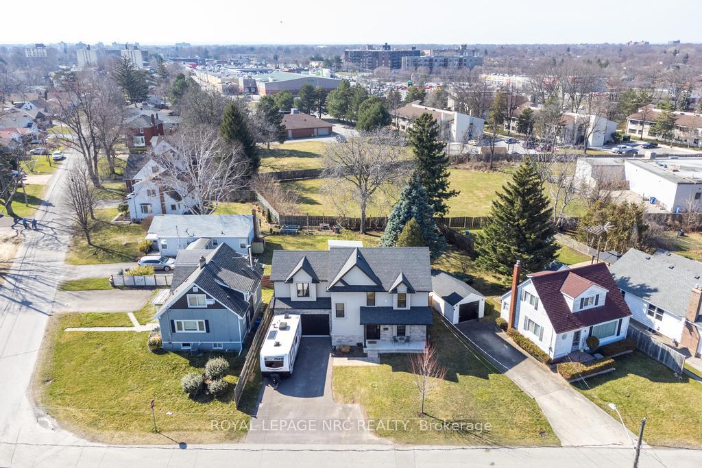 Photo 51 of 20 Jubilee Drive, St. Catharines, Carlton/Bunting — HOMEH