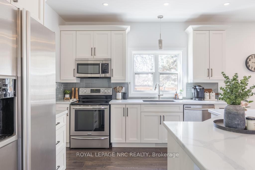Photo 26 of 20 Jubilee Drive, St. Catharines, Carlton/Bunting — HOMEH