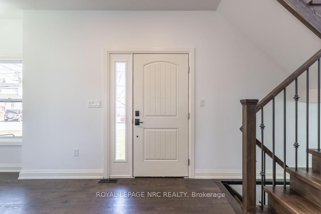 Photo 33 of 20 Jubilee Drive, St. Catharines, Carlton/Bunting — HOMEH