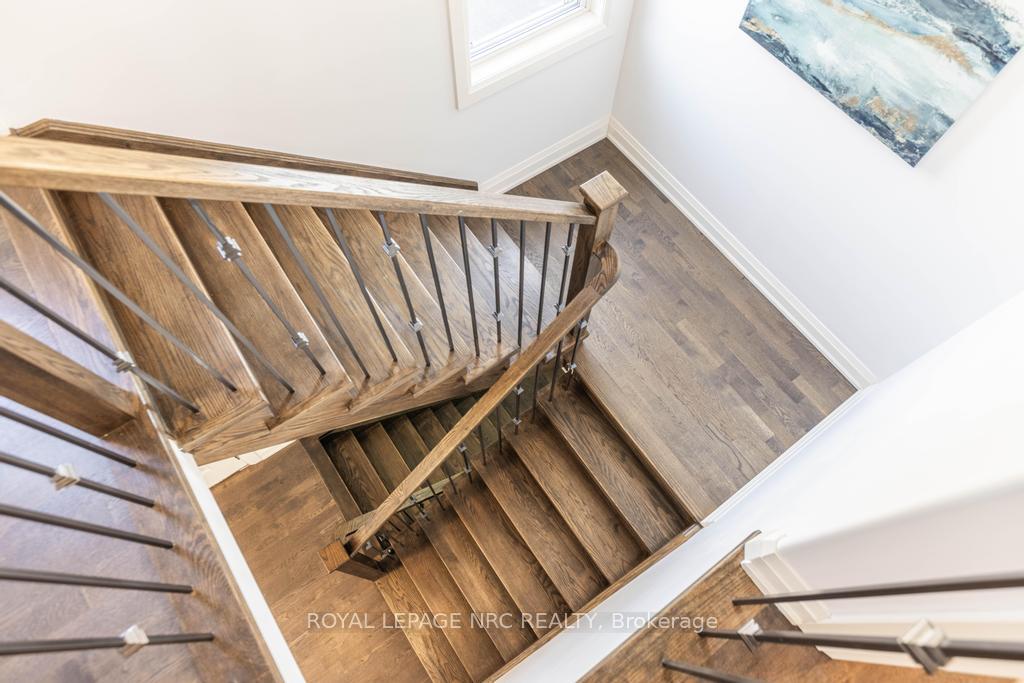 Photo 35 of 20 Jubilee Drive, St. Catharines, Carlton/Bunting — HOMEH