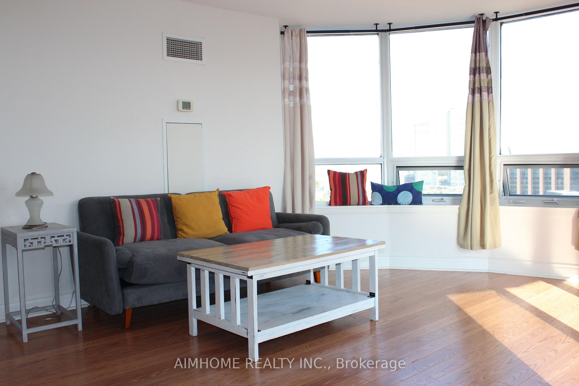 Photo 5 of Unit 1558, 23 Cox Boulevard, Markham, Unionville — HOMEH