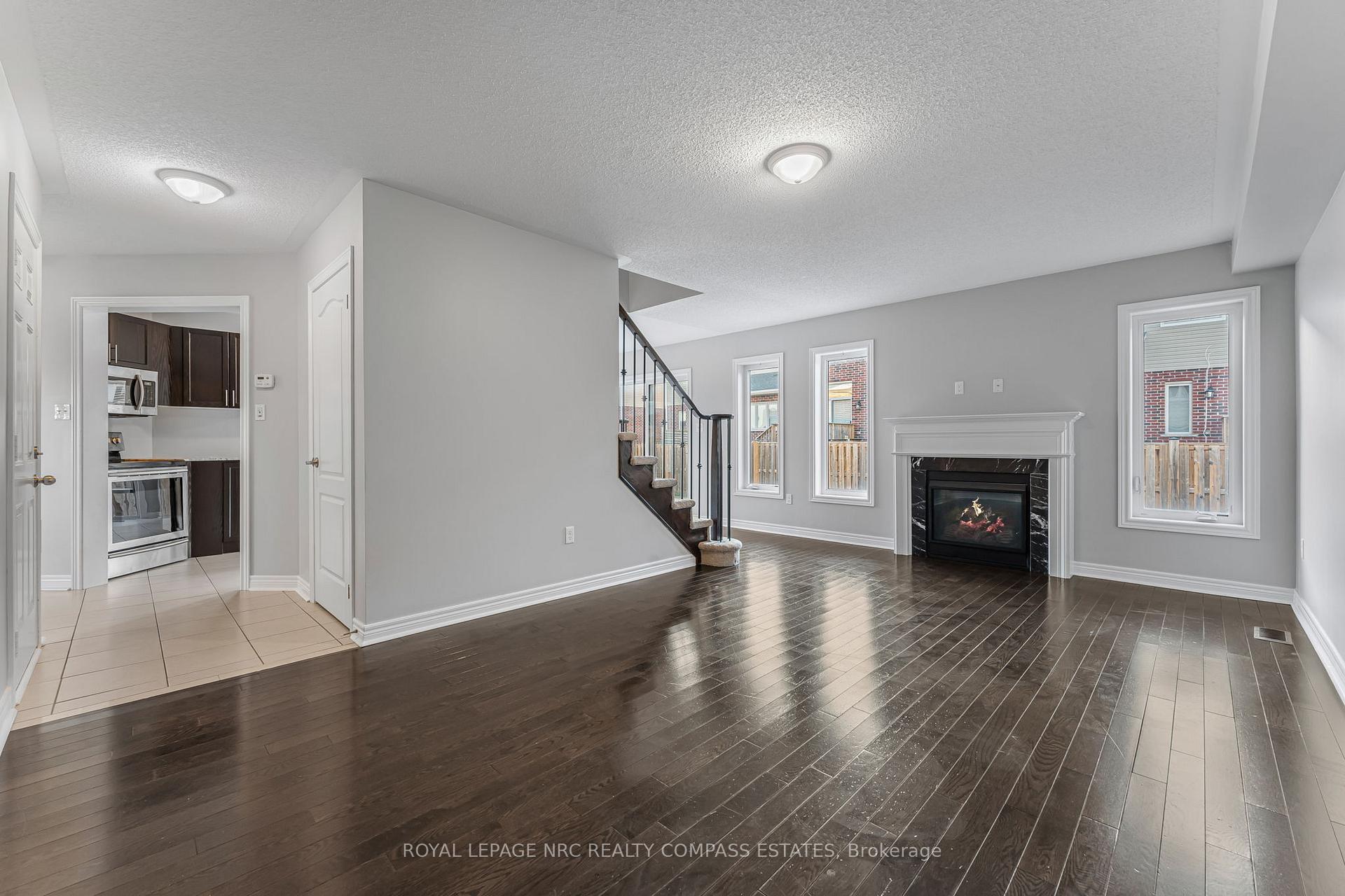 Photo 16 of 37 Colonel Lyall Street, St. Catharines, Secord Woods — HOMEH